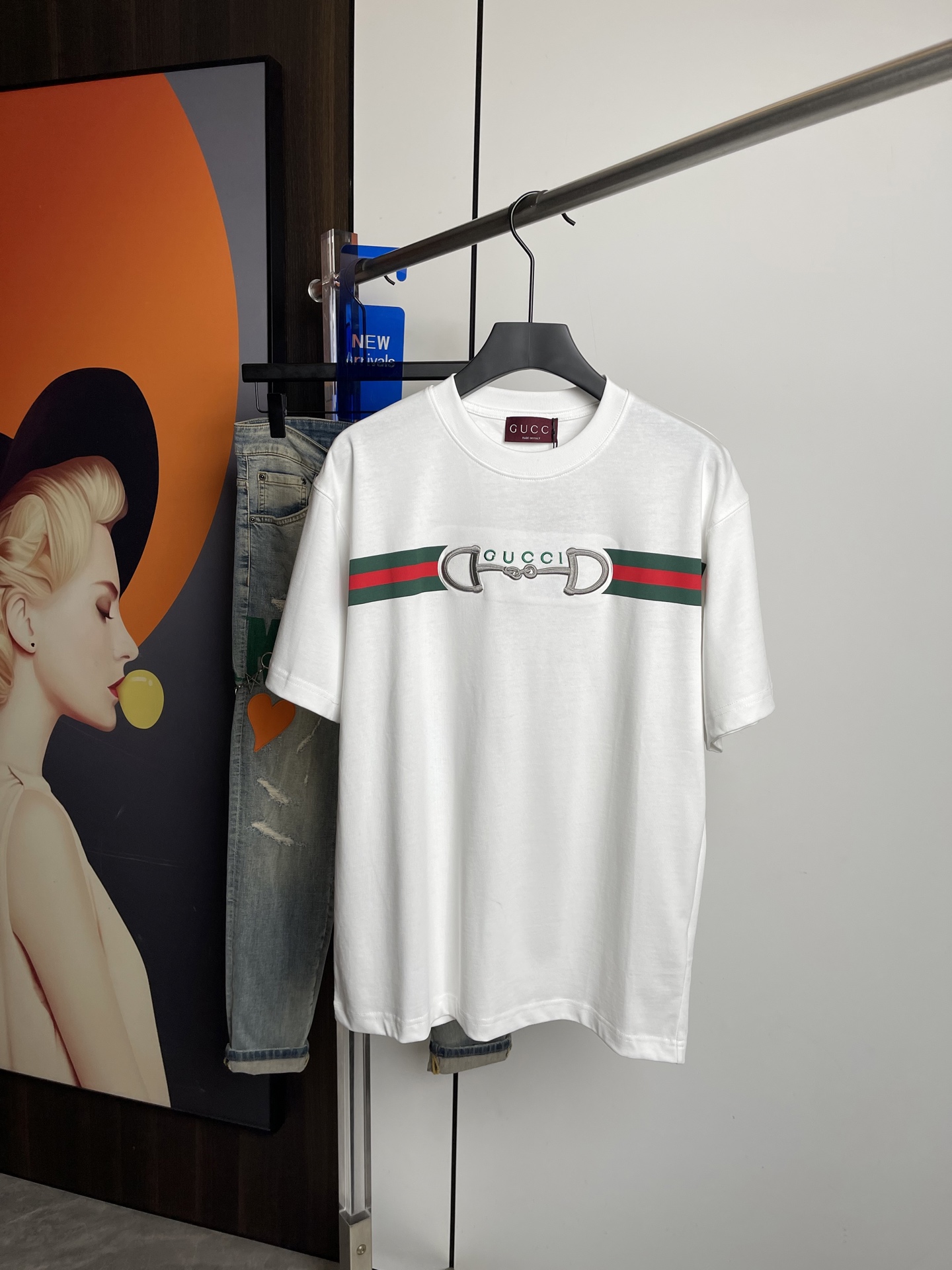Gucci2026春夏新品短袖T恤，原版印花刺绣.三标齐 ！简约百搭款。高克纯棉面料.穿着透气舒适！白红