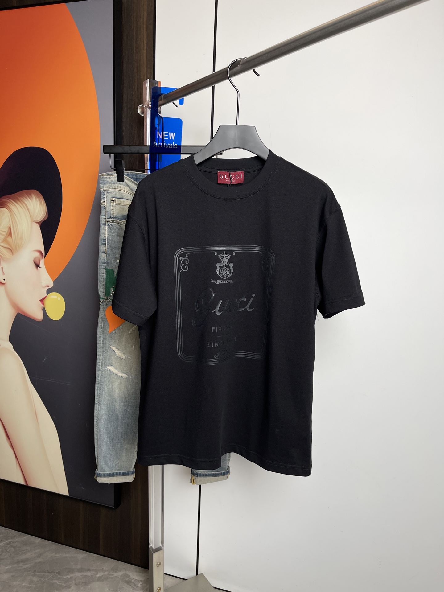 Gucci2026春夏新品短袖T恤，原版印花刺绣.三标齐 ！简约百搭款。高克纯棉面料.穿着透气舒适！黑白