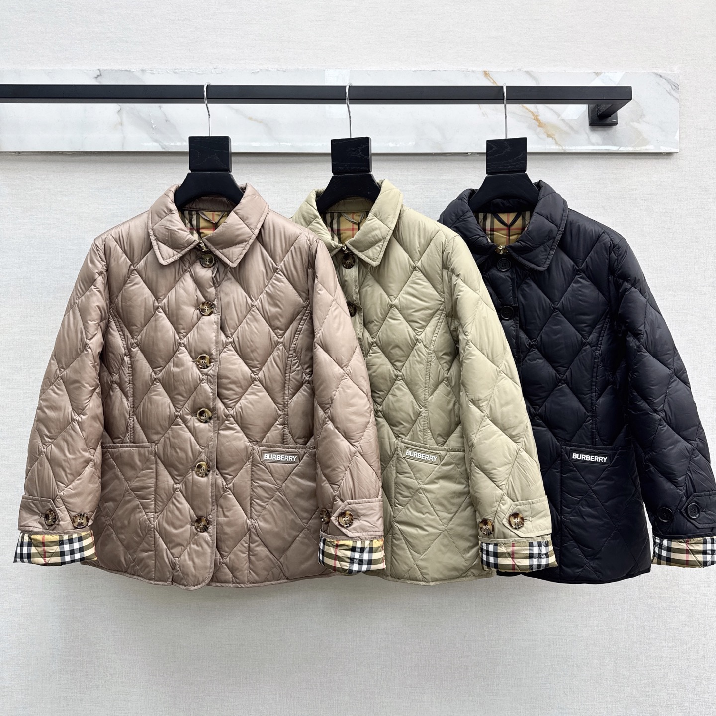 Burberry Quilted Down Puffer Jacket Diamond Pattern Lightweight 10 a1759505801595 7770