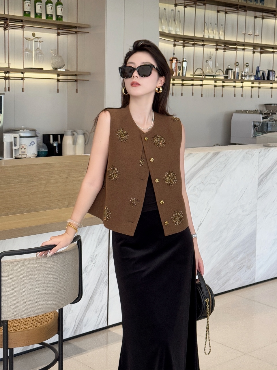 Elegant Beaded Vest - Classic Chanel Style, Soft Knit, Perfect for Layering 8 a1759592207943 8783