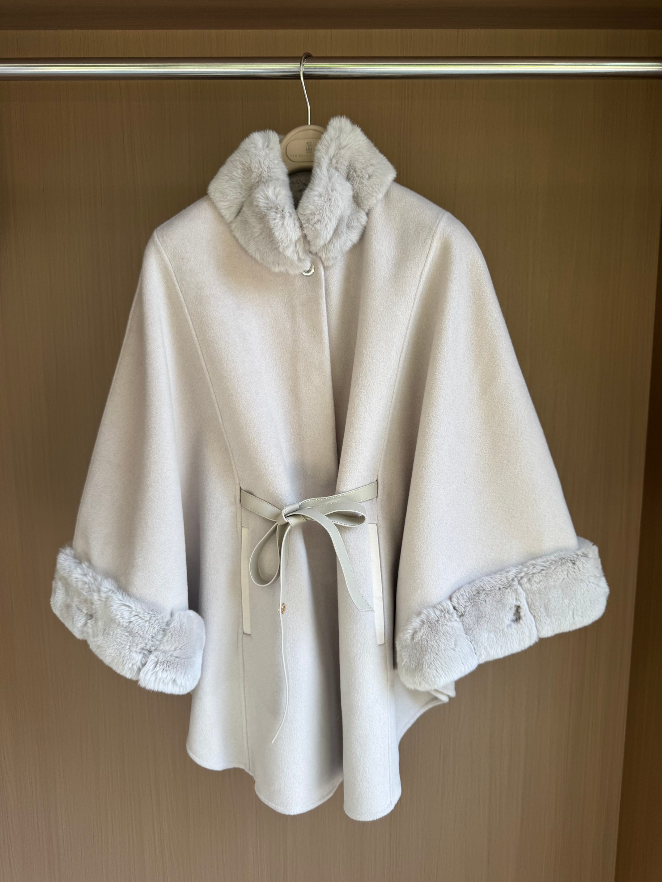 Elegant Wool Blend Cape Coat with Genuine Leather Belt - 9 Stylish Colors 9 a1759592451729 1642