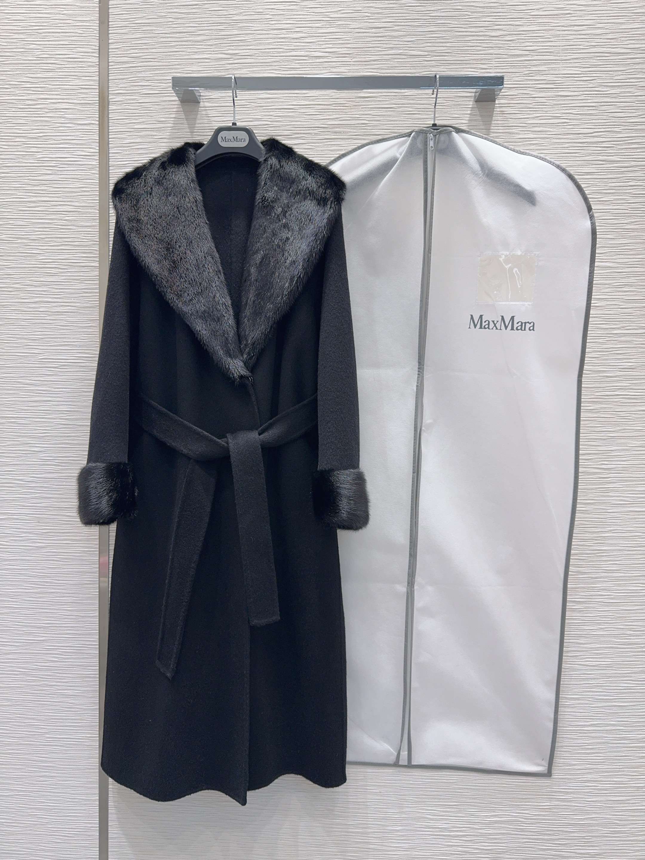 Elegant Double-Faced Cashmere Wool Coat - Max Mar*a Inspired 10 a1759679531985 3585