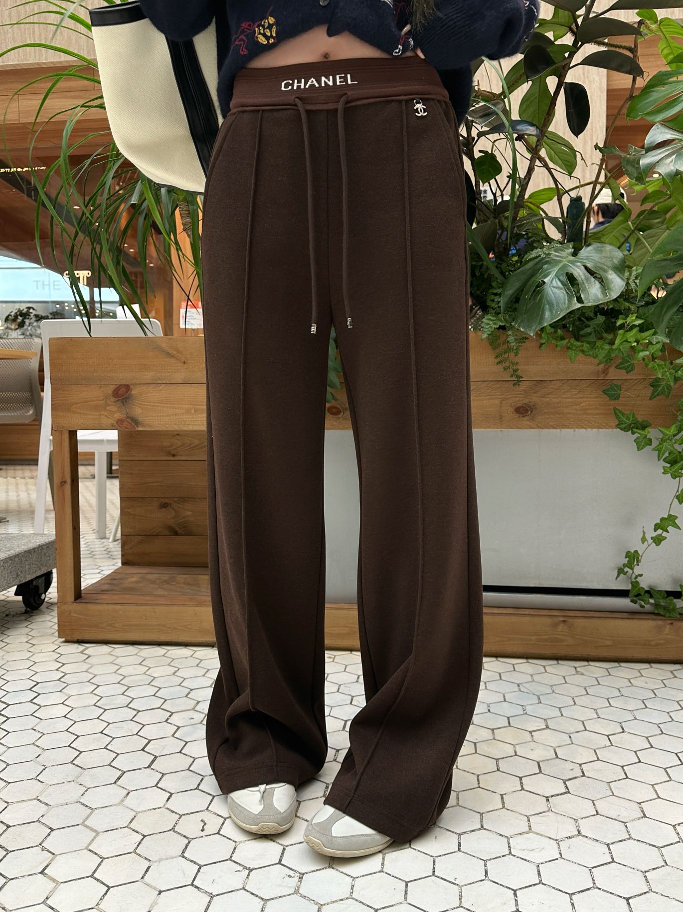Chanel 2025FW High-Waisted Wide-Leg Pants - Chic & Comfortable 10 a1761493769037 4677
