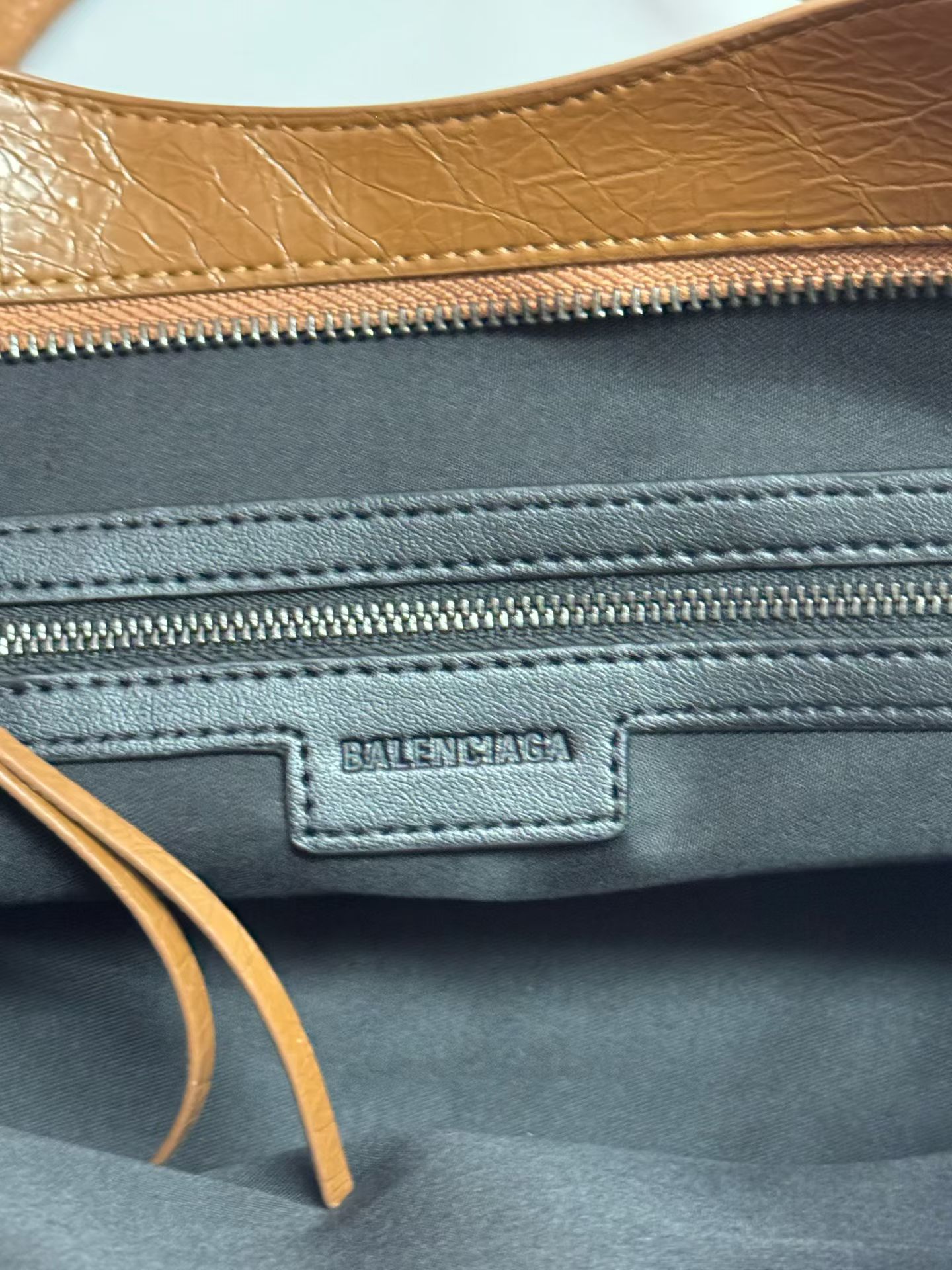 Balenciaga bag Free shipping for large size‼ — photo 5