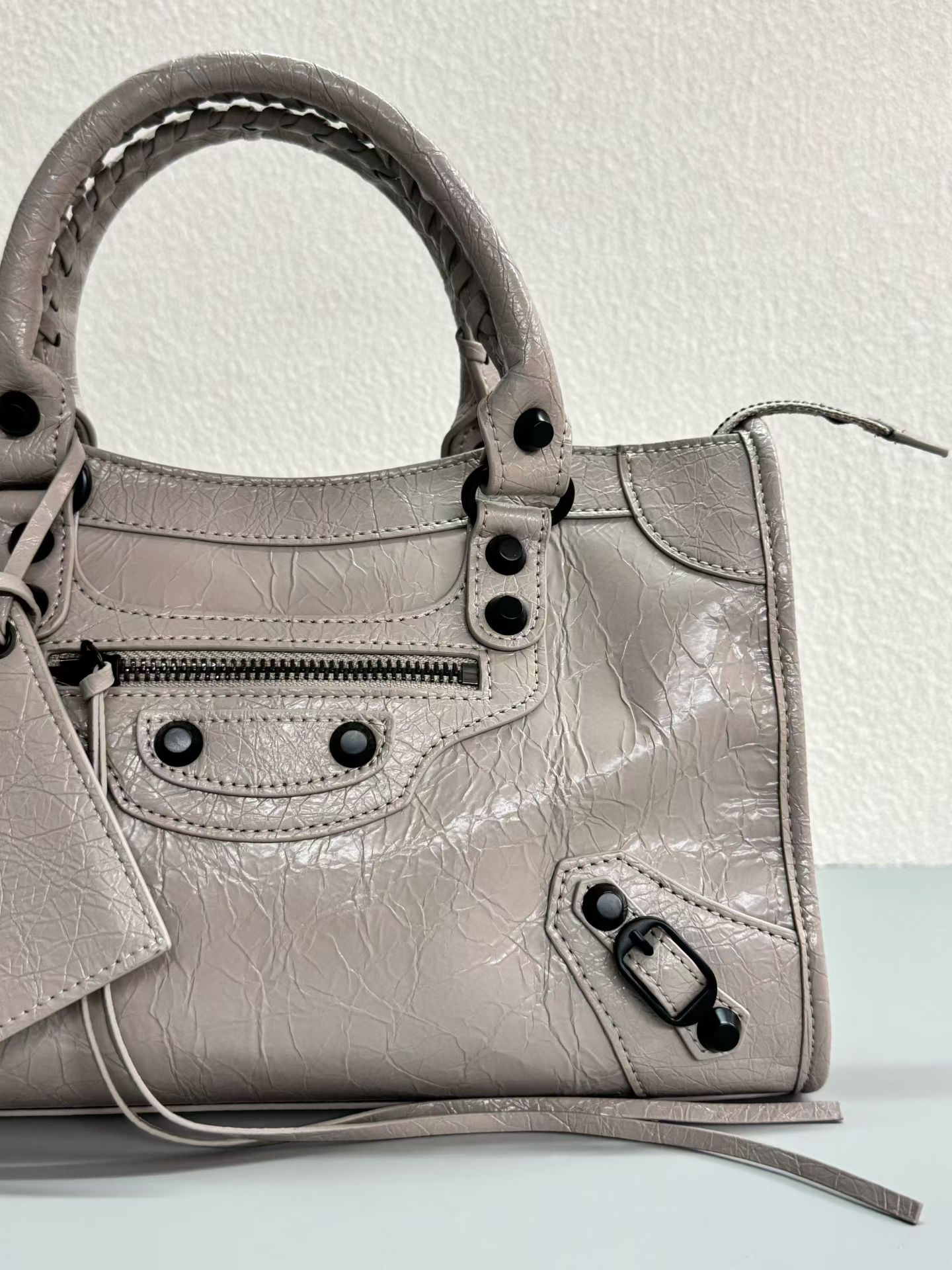 Balenciaga bag Medium size free shipping — photo 3