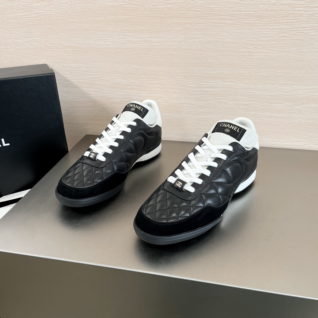 Precio real CHANEL/Zapatillas deportivas casual Chanel blancas para parejas. El mismo modelo que las zapatillas de béis…