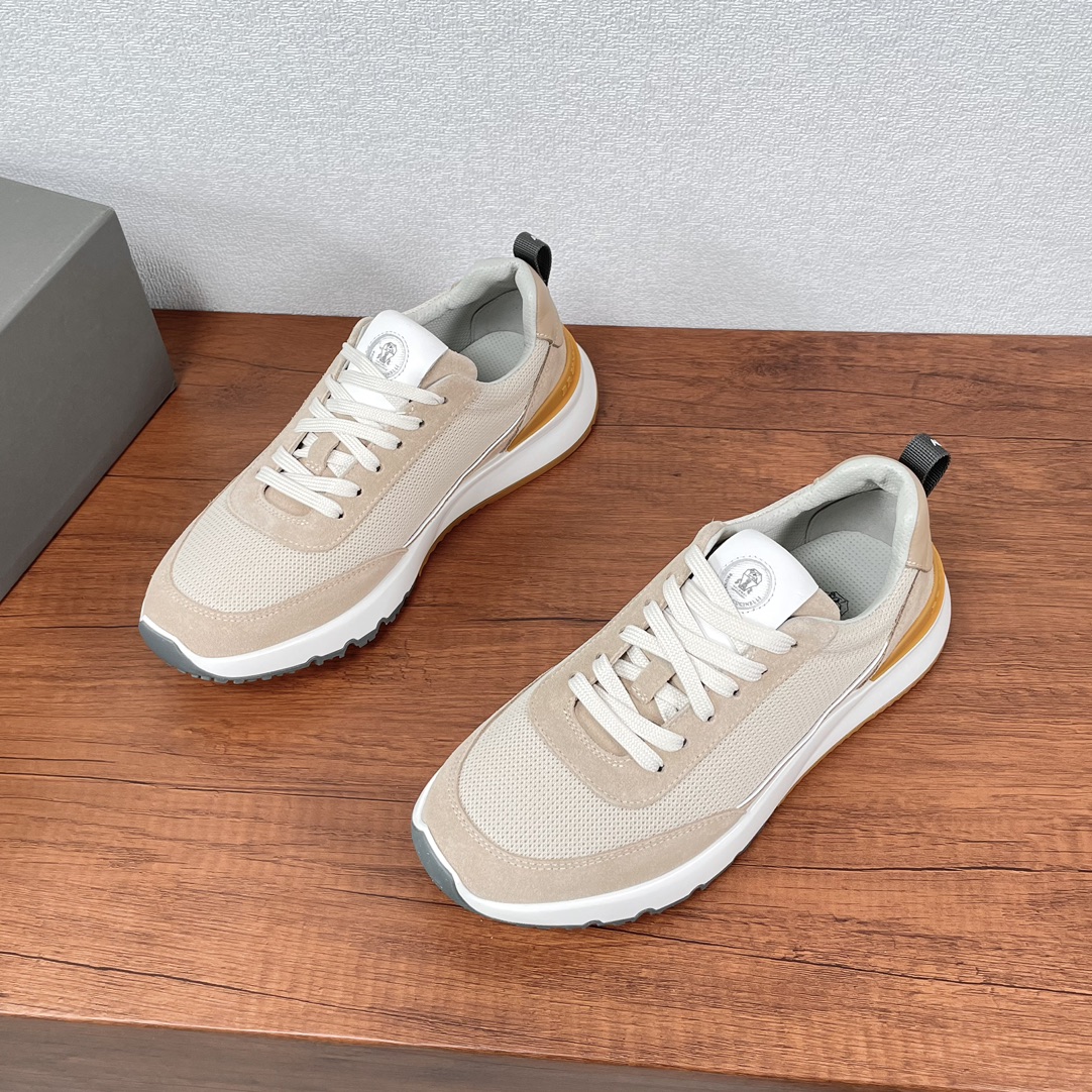 NO:275506,Coding batch New Brunello Cucinelli BC knitted cotton fabric spliced ​​semi-polished calfskin sneakers Lace-up casual men's shoes This brand is the world's top luxury brand from Italy. All products are made of the top fabrics in the clothing industry today. Coupled with Italy's unique traditional handicrafts, the brand has the reputation of 