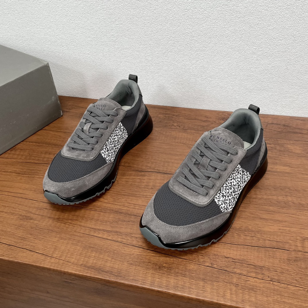 NO:275507,Code: YS003545 BRUNELLO CUCINELLI BC new men's leather knitted casual sneakers. Brunello Cucinelli's classic yarn and cowhide reverse leather inspires the exquisiteness and sports taste of this sneaker. The upper of the variegated knitted upper is extremely light and elastic. The tight appearance is displayed on both sides of the shoe. The toe adopts the unique 