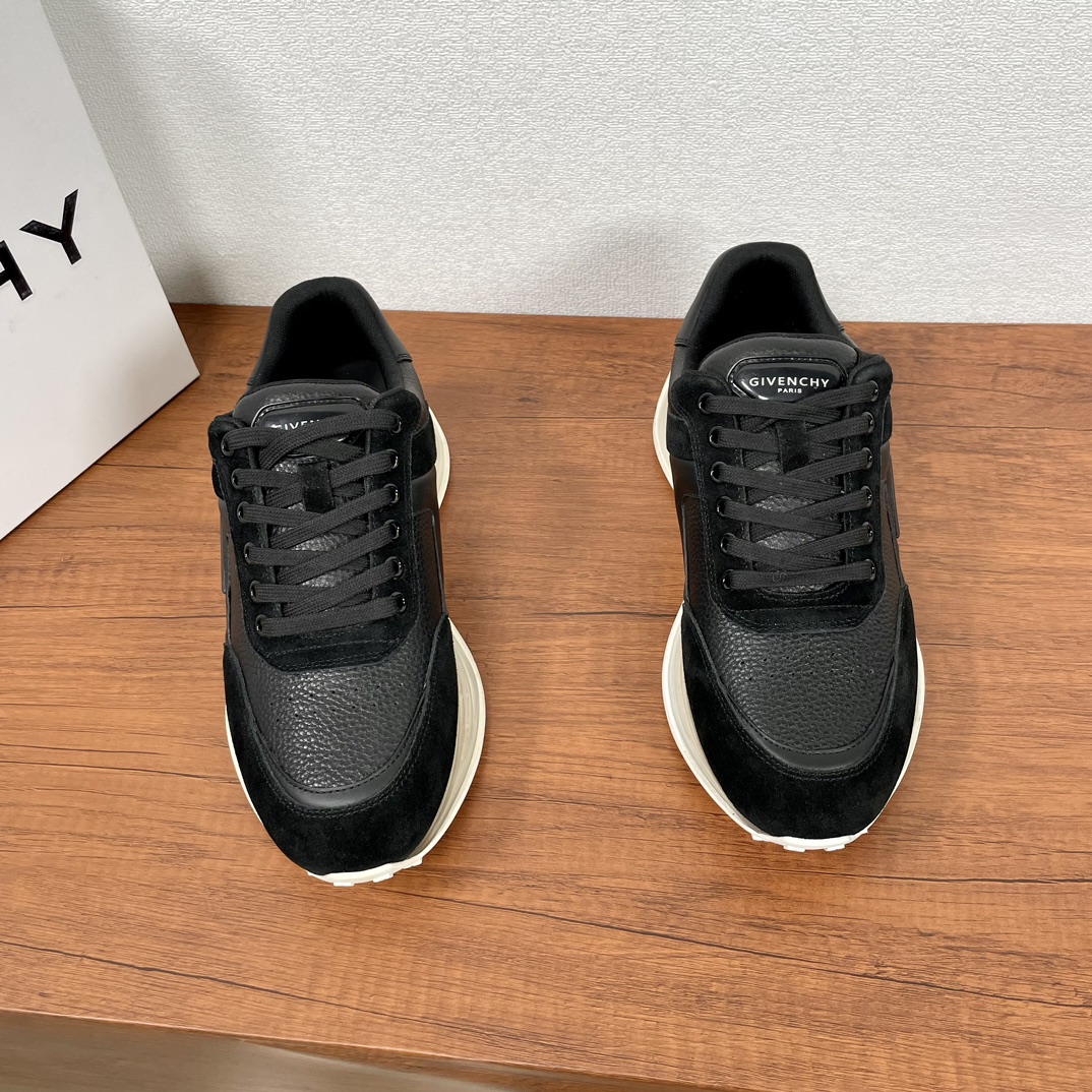 Givenchy/纪梵希 新款男士拼接气垫厚底运动鞋 2