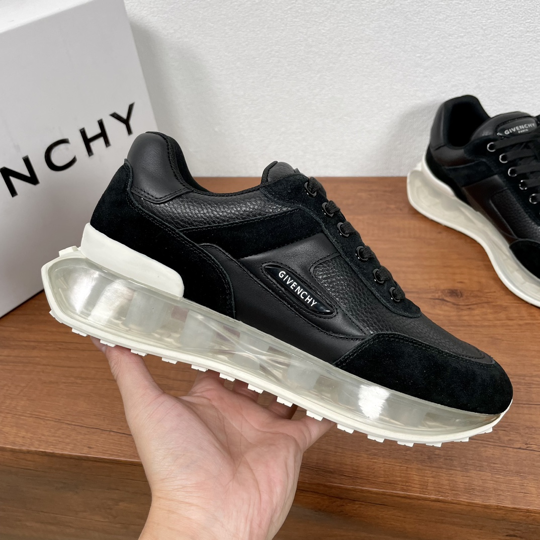 Givenchy/纪梵希 新款男士拼接气垫厚底运动鞋 4