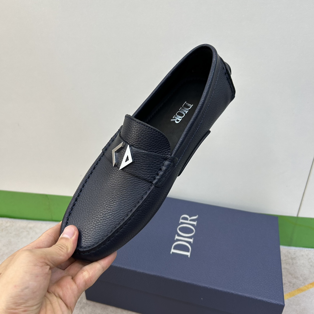 ⚠️【Dio*】⚠️驾车鞋！(豆豆款）⚠️高品质男士套脚款⚠️正码：38一44(4一10）⚠️原版粒面感