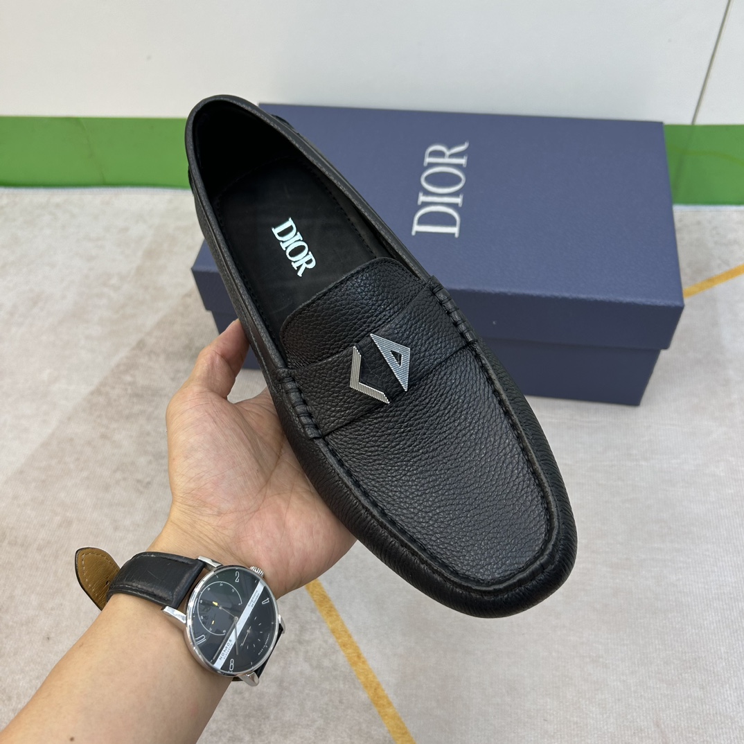 ⚠️【Dio*】⚠️驾车鞋！(豆豆款）⚠️高品质男士套脚款⚠️正码：38一44(4一10）⚠️原版粒面感