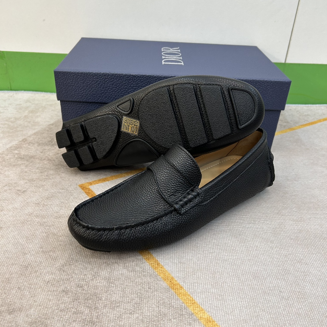 ⚠️【Dio*】⚠️驾车鞋！(豆豆款）⚠️高品质男士套脚款⚠️正码：38一44(4一10）⚠️原版粒面感