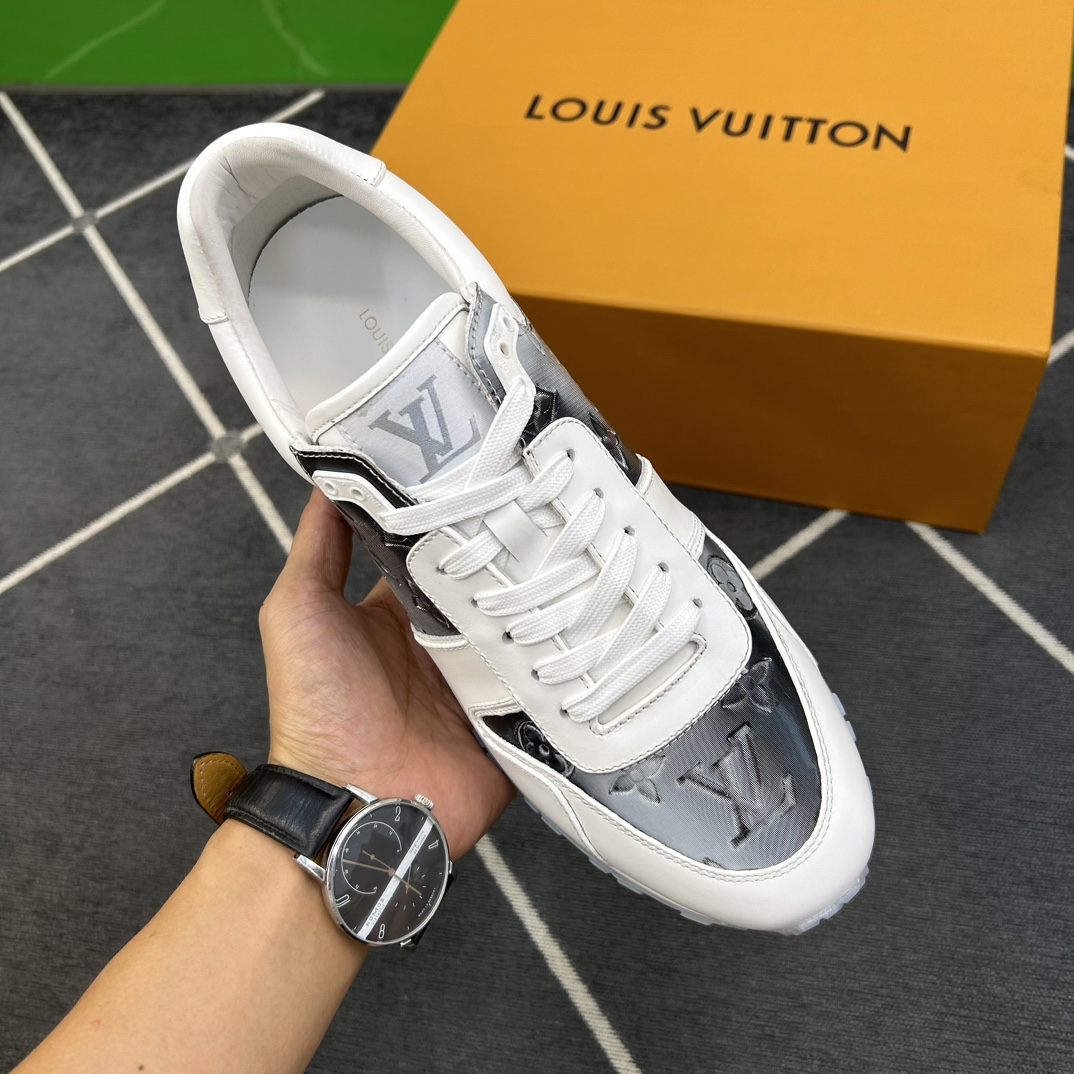 ️LV️高版本顶尖工艺品️经典RUNAWAY运动鞋️正码39445一10️高版本！货！顶级手工艺[强]每