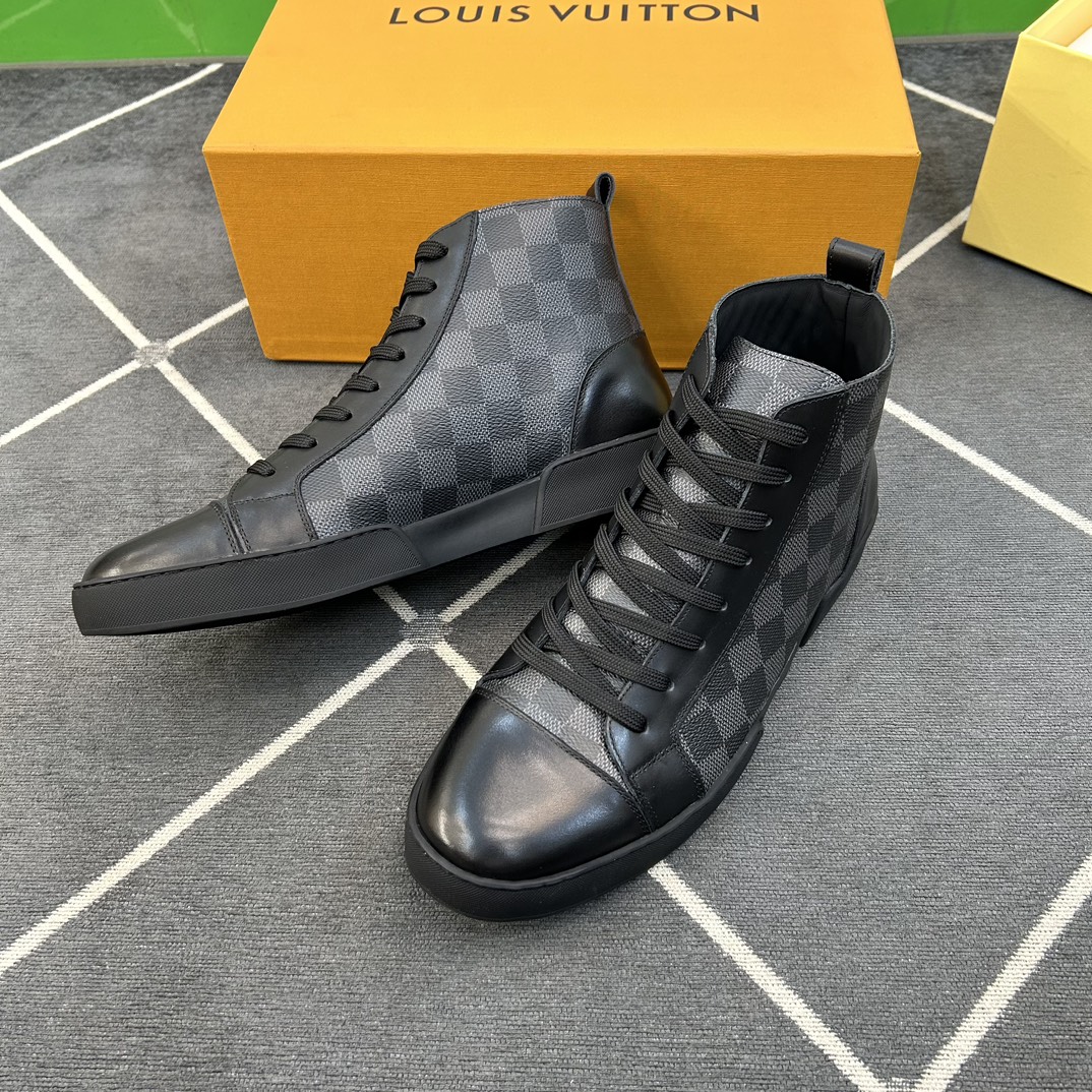 ️LV️高品质顶尖工艺品️男士时尚经典滑板鞋️正码39445一10️同步发售！货！顶级手工艺[强]意大利