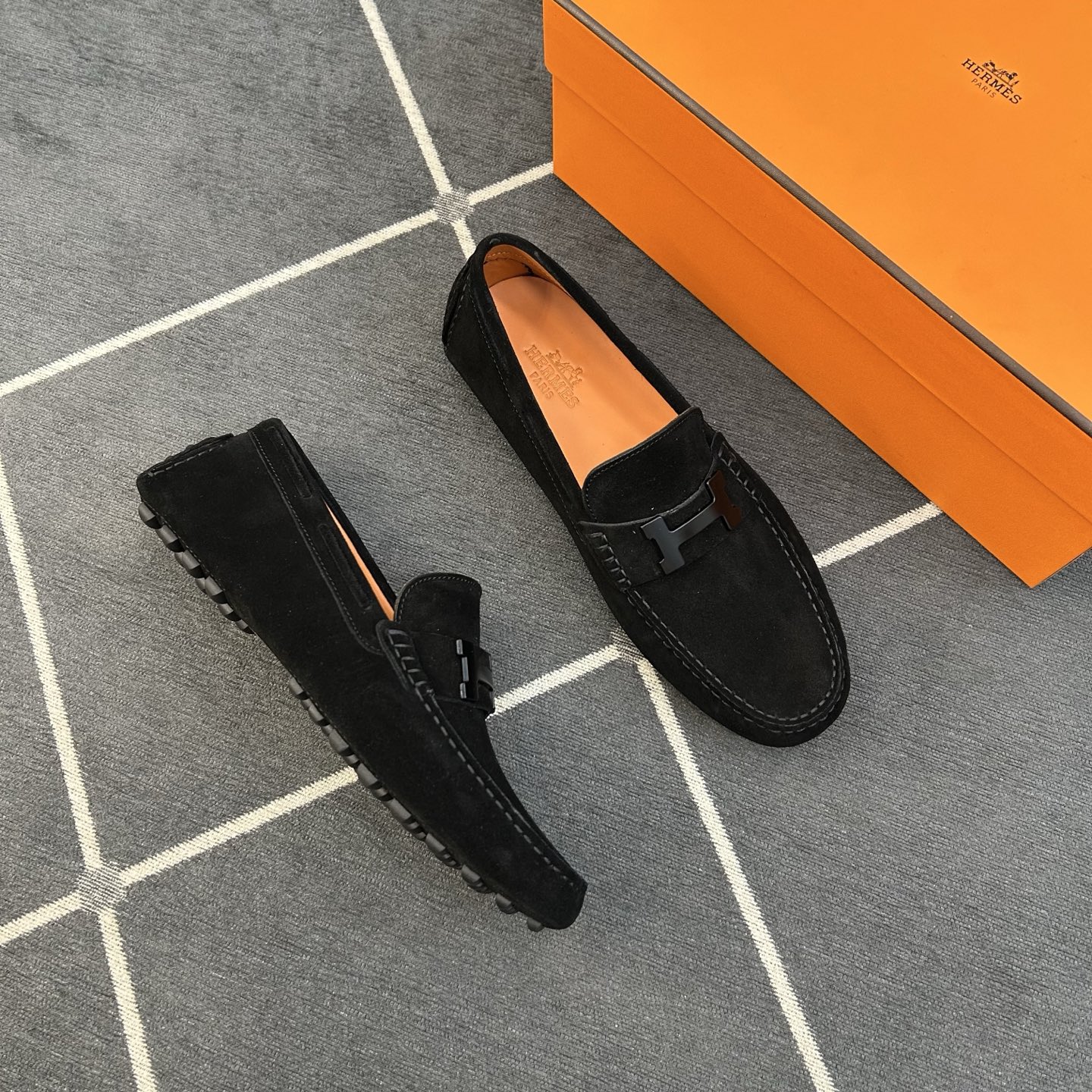 ⚠️【HE*MES】⚠️驾车鞋!(豆豆款)⚠️正码男:39一44(5一10)⚠️面料:独家手掌纹小牛皮! ⚠️【HE*MES】⚠️驾车鞋!(豆豆款)⚠️正码男:39一44(5一10)⚠️面料:独家手掌纹小牛皮!