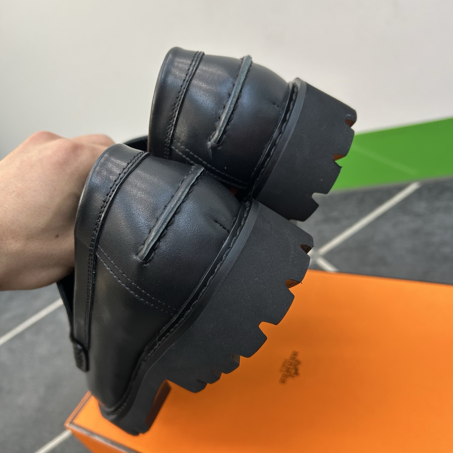 ⚠️【HMS＊】⚠️高品质，顶尖工艺品⚠️男士时尚经典乐福鞋⚠️正码：39－44（5-10）⚠️超轻盈舒