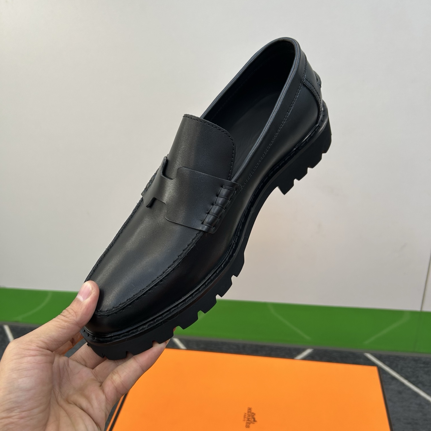 ⚠️【HMS＊】⚠️高品质，顶尖工艺品⚠️男士时尚经典乐福鞋⚠️正码：39－44（5-10）⚠️超轻盈舒