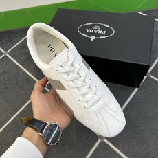 ⚠️【PR*】⚠️高品级,顶尖工艺⚠️男士休闲款⚠️正码39一44(5-10)⚠独家原哑光小牛皮!内里小 ⚠️【PR*】⚠️高品级,顶尖工艺⚠️男士休闲款⚠️正码39一44(5-10)⚠独家原哑光小牛皮!内里小