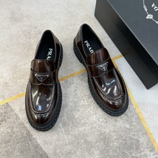 ⚠️【PRA*】最新版本⚠️四季男士德比鞋⚠️正码:39一44,(5一10)⚠️轻便休闲商务款!🐂货!浅 ⚠️【PRA*】最新版本⚠️四季男士德比鞋⚠️正码:39一44,(5一10)⚠️轻便休闲商务款!🐂货!浅
