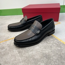 ⚠️【SF】⚠️顶尖工艺品⚠️时尚正装皮底⚠️正码:39一44,(6. 5 -9)⚠️同步发售⬆⬆!🐂货 ⚠️【SF】⚠️顶尖工艺品⚠️时尚正装皮底⚠️正码:39一44,(6. 5 -9)⚠️同步发售⬆⬆!🐂货