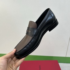 ⚠️【SF】⚠️顶尖工艺品⚠️时尚正装皮底⚠️正码:39一44,(6. 5 -9)⚠️同步发售⬆⬆!🐂货 ⚠️【SF】⚠️顶尖工艺品⚠️时尚正装皮底⚠️正码:39一44,(6. 5 -9)⚠️同步发售⬆⬆!🐂货