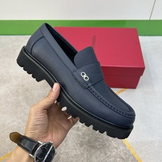 ⚠️【SF】⚠️⚠️顶尖工艺,乐福鞋⚠️码:39-44(6. 5 一9)⚠️商务皮鞋!轻盈舒适!纯正高品 ⚠️【SF】⚠️⚠️顶尖工艺,乐福鞋⚠️码:39-44(6. 5 一9)⚠️商务皮鞋!轻盈舒适!纯正高品