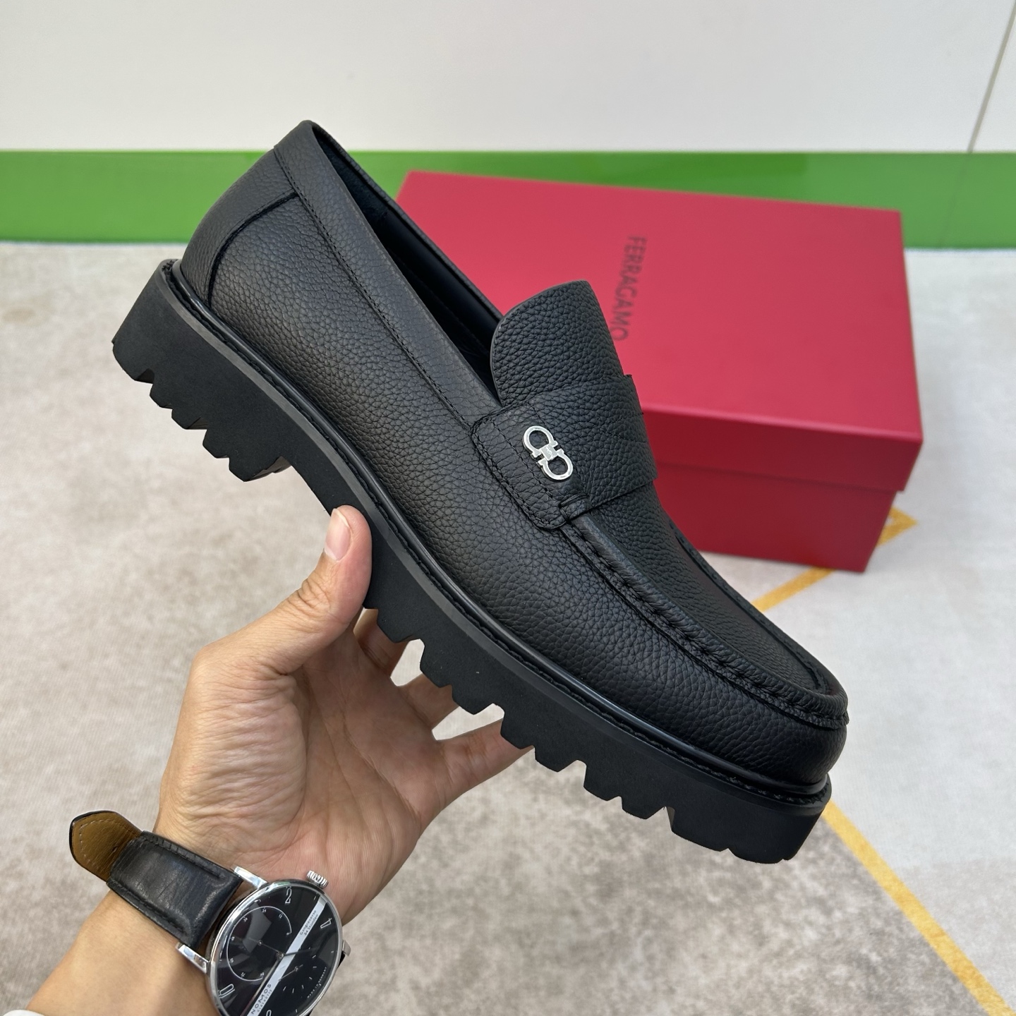 ⚠️【SF】⚠️⚠️顶尖工艺,乐福鞋⚠️码:39-44(6. 5 一9)⚠️商务皮鞋!轻盈舒适!纯正高品 ⚠️【SF】⚠️⚠️顶尖工艺,乐福鞋⚠️码:39-44(6. 5 一9)⚠️商务皮鞋!轻盈舒适!纯正高品
