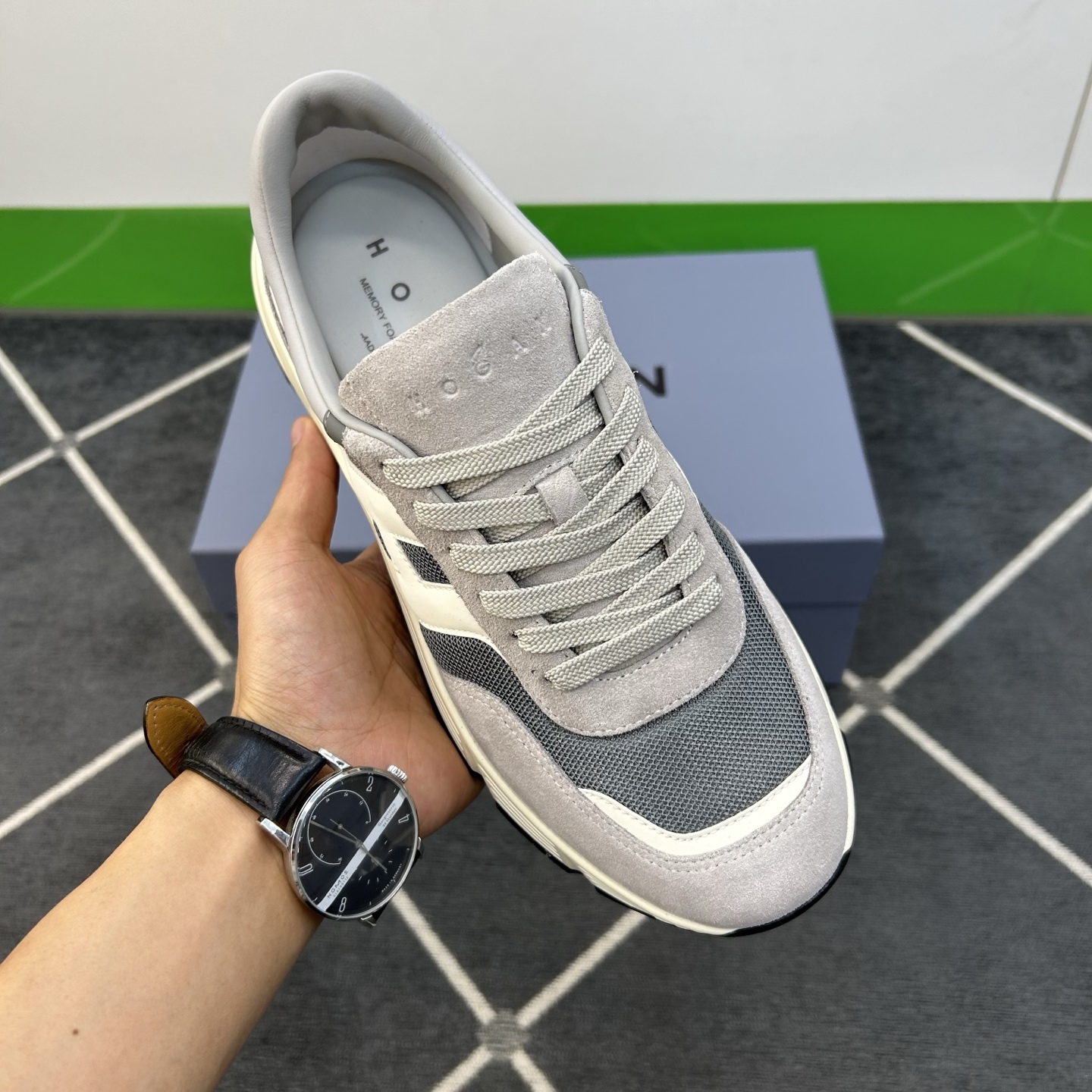 Hogan Men's Classic Suede & Leather Sneakers - Stylish & Comfortable 7 i1744445355666 6827 0 5