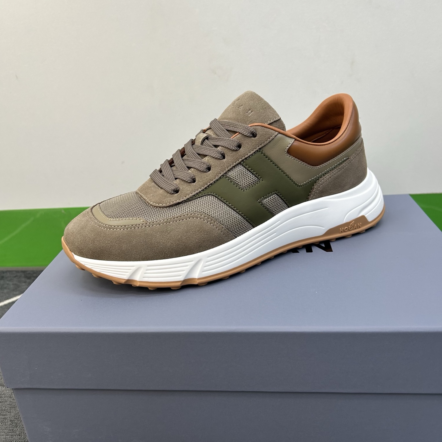 Hogan Men's H641 Luxury Sneakers in Suede and Technical Fabric 6 i1744445366804 4768 0 4