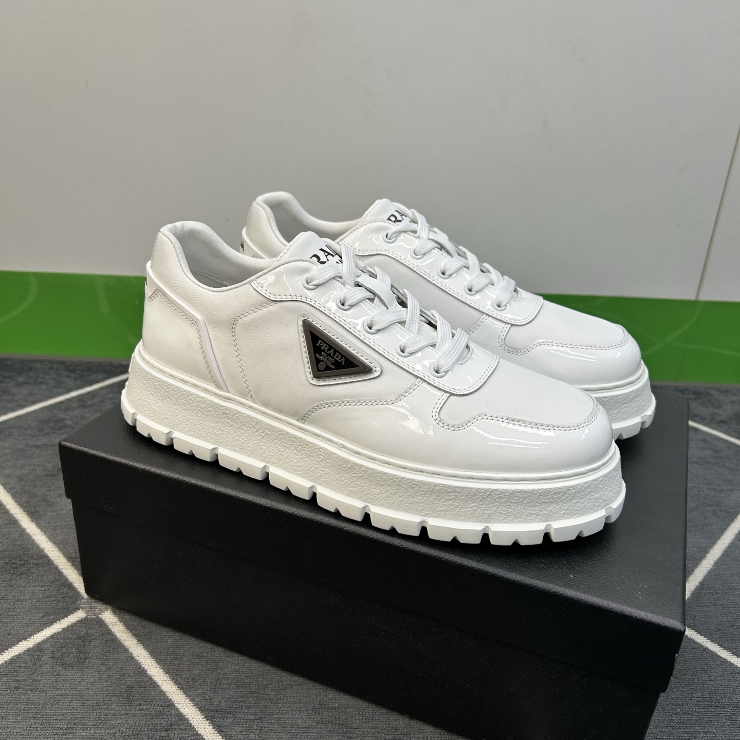 ⚠️【PR＊】⚠️高品级，顶尖工艺⚠️男士休闲款⚠️正码39一44(5－10）⚠️经典滑板鞋款！独特品牌