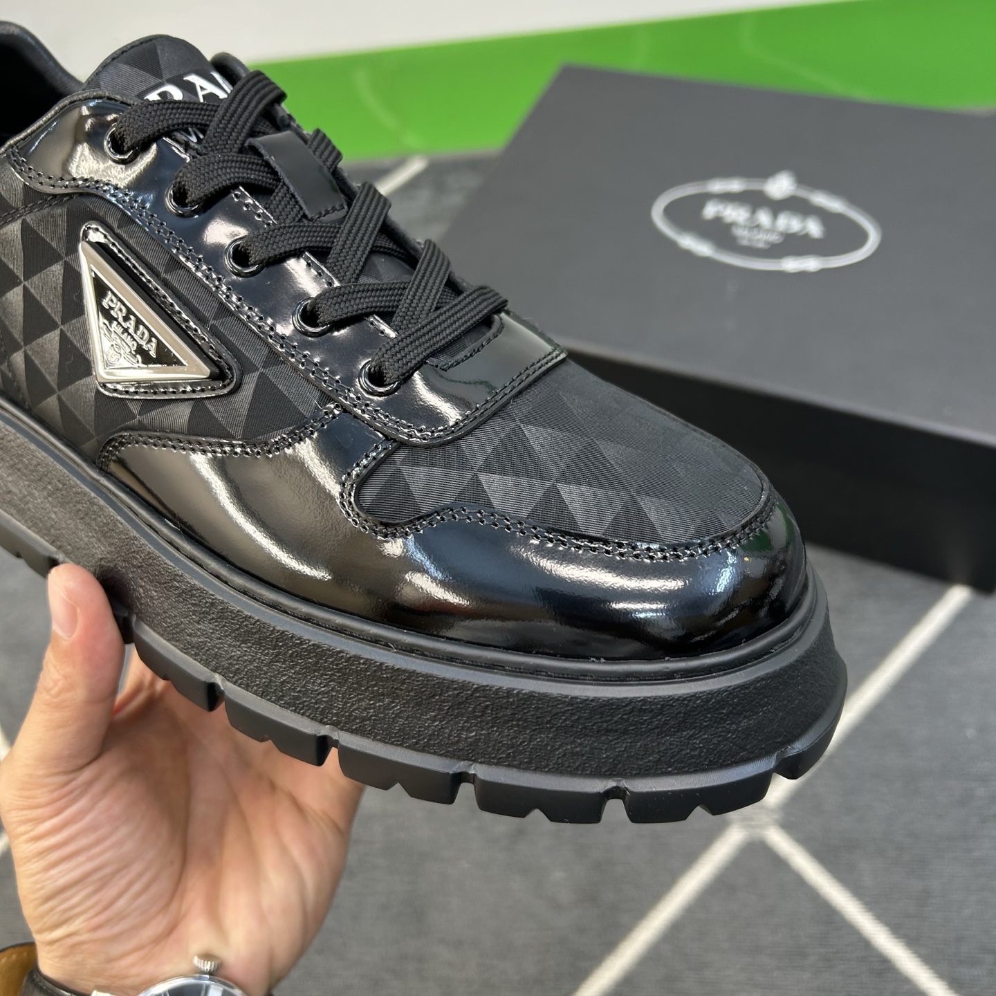 ⚠️【PR＊】⚠️高品级，顶尖工艺⚠️男士休闲款⚠️正码39一44(5－10）⚠️经典滑板鞋款！独特品牌