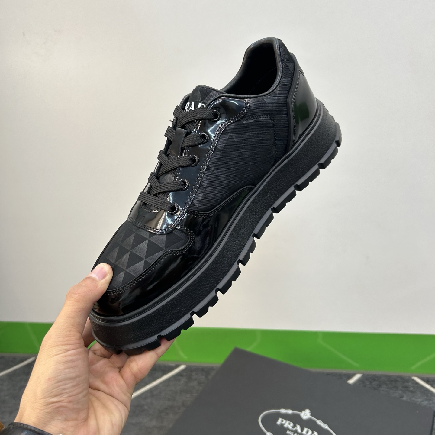 ⚠️【PR＊】⚠️高品级，顶尖工艺⚠️男士休闲款⚠️正码39一44(5－10）⚠️经典滑板鞋款！独特品牌