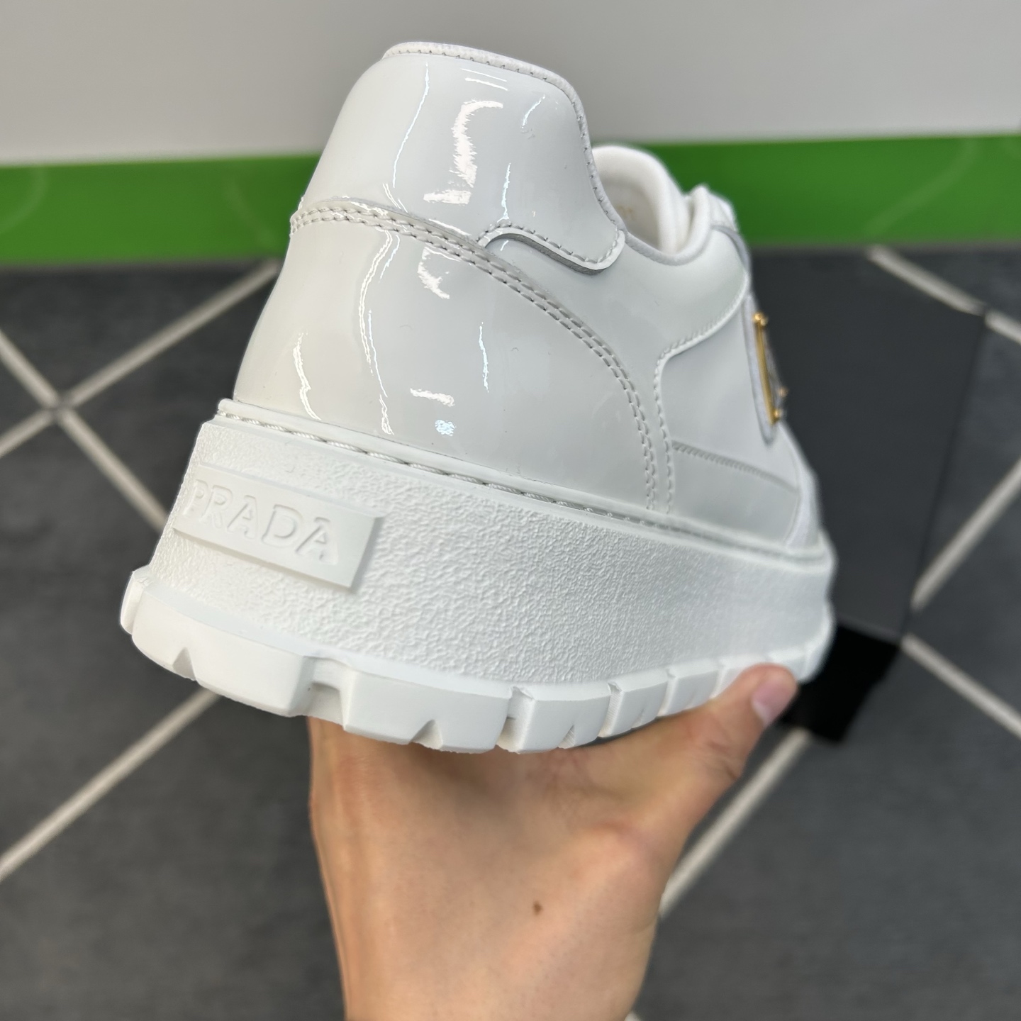 ⚠️【PR＊】⚠️高品级，顶尖工艺⚠️男士休闲款⚠️正码39一44(5－10）⚠️经典滑板鞋款！独特品牌