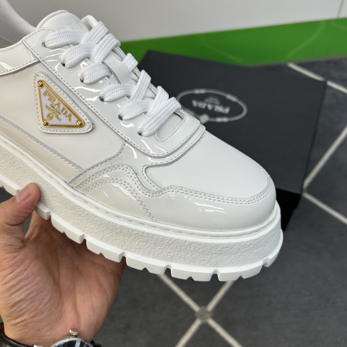 ⚠️【PR＊】⚠️高品级，顶尖工艺⚠️男士休闲款⚠️正码39一44(5－10）⚠️经典滑板鞋款！独特品牌
