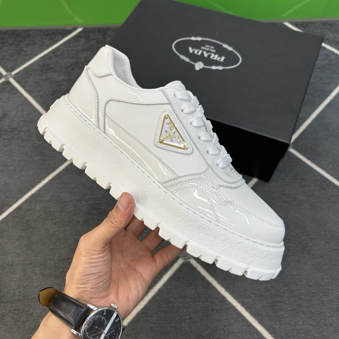 ⚠️【PR＊】⚠️高品级，顶尖工艺⚠️男士休闲款⚠️正码39一44(5－10）⚠️经典滑板鞋款！独特品牌