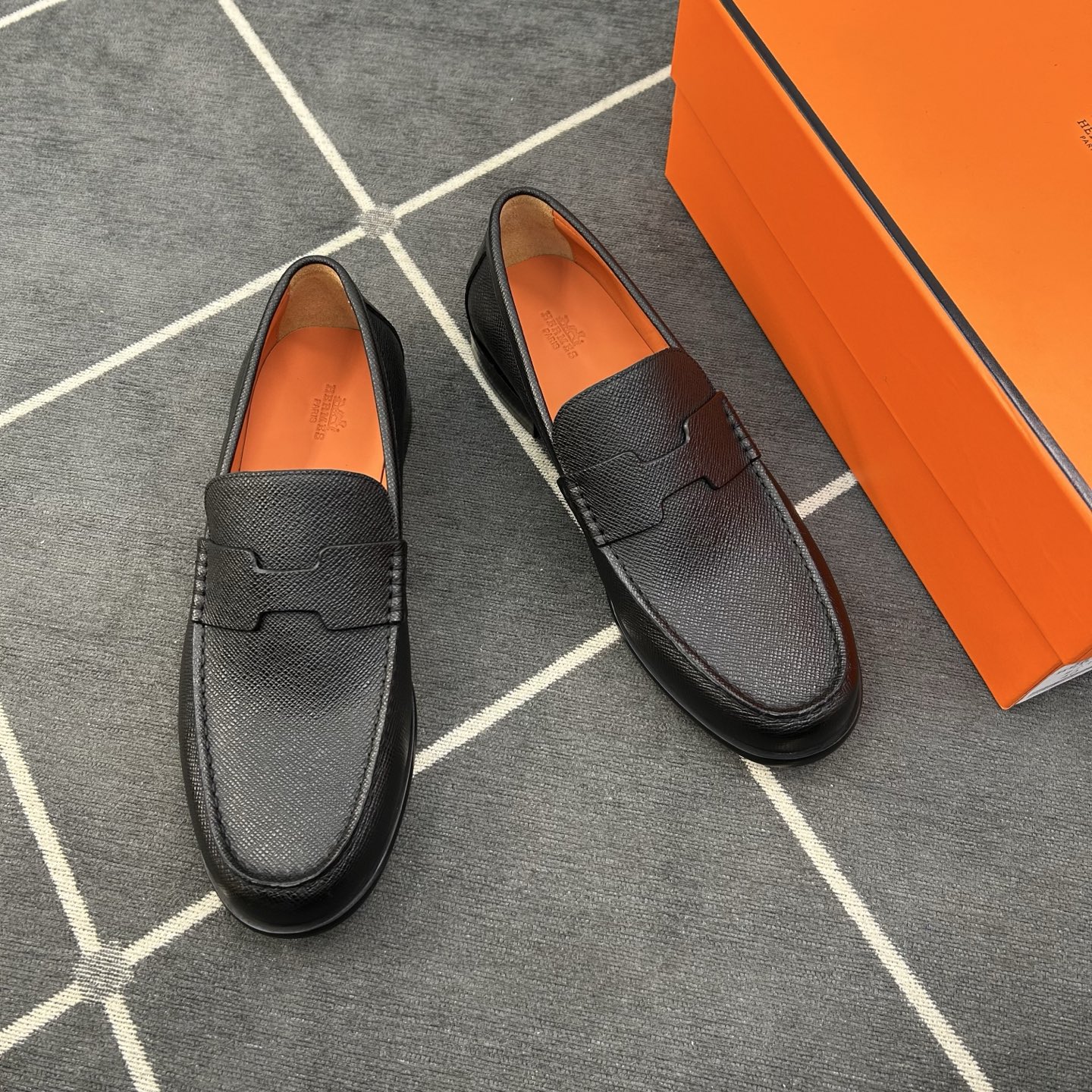 ⚠️【HMS*】⚠️高品质,顶尖工艺品⚠️男士时尚经典乐福鞋⚠️正码:39-44(6.5一9)⚠️超轻盈 ⚠️【HMS*】⚠️高品质,顶尖工艺品⚠️男士时尚经典乐福鞋⚠️正码:39-44(6.5一9)⚠️超轻盈