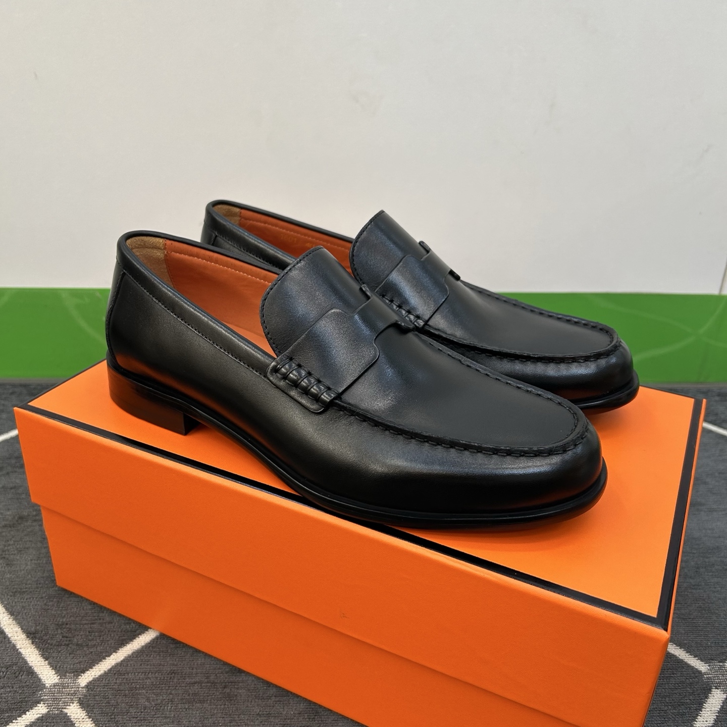 ⚠️【HMS＊】⚠️高品质，顶尖工艺品⚠️男士时尚经典乐福鞋⚠️正码：39－44(6.5一9）⚠️超轻盈