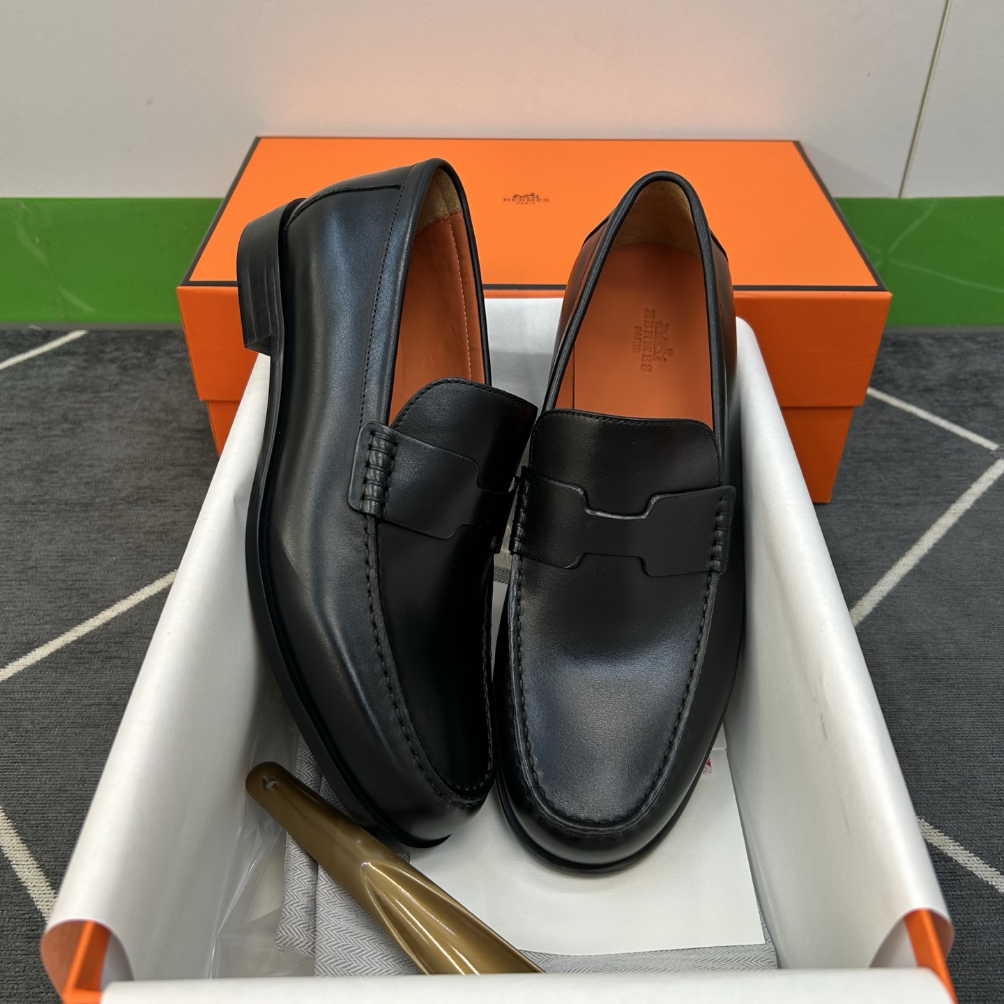⚠️【HMS＊】⚠️高品质，顶尖工艺品⚠️男士时尚经典乐福鞋⚠️正码：39－44(6.5一9）⚠️超轻盈