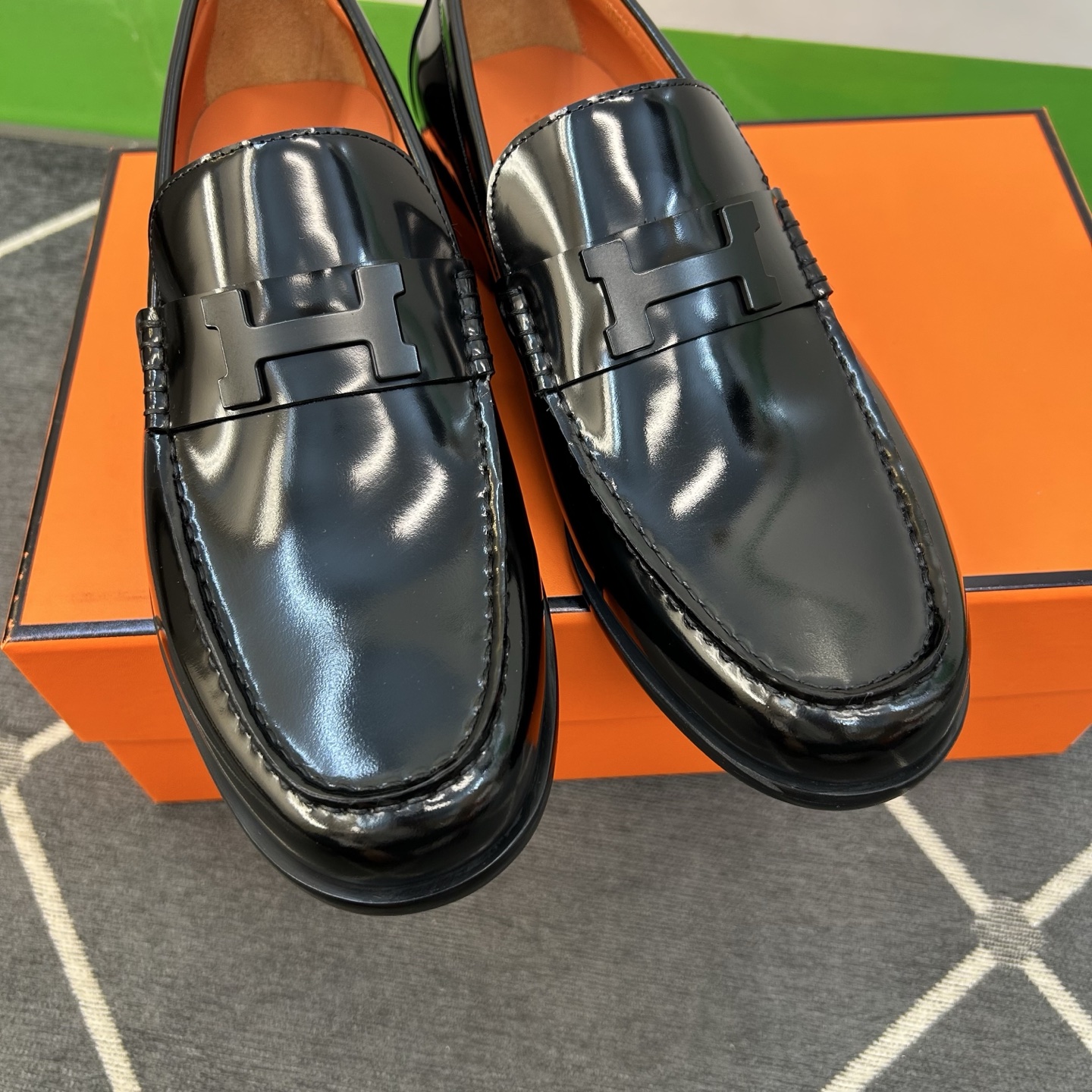 ⚠️【HMS＊】⚠️高品质，顶尖工艺品⚠️男士时尚经典乐福鞋⚠️正码：39－44(6.5一9）⚠️超轻盈