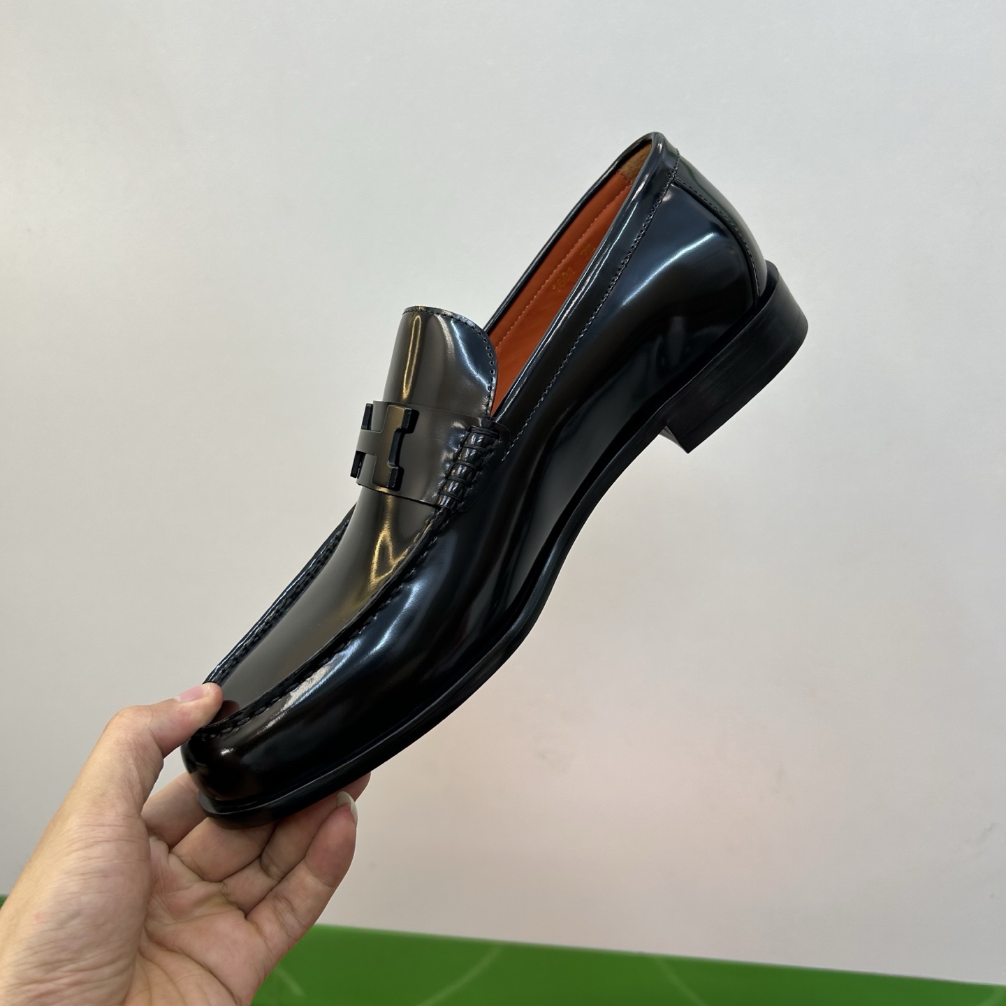 ⚠️【HMS＊】⚠️高品质，顶尖工艺品⚠️男士时尚经典乐福鞋⚠️正码：39－44(6.5一9）⚠️超轻盈