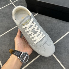 ⚠️【PR*D A】⚠️高品级,顶尖工艺⚠️男士休闲款⚠️正码39一44(5-10)⚠️经典轻便鞋款!独 ⚠️【PR*D A】⚠️高品级,顶尖工艺⚠️男士休闲款⚠️正码39一44(5-10)⚠️经典轻便鞋款!独