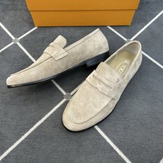 ⚠️【TOD*】⚠️走秀德比鞋真皮底款⚠️码39一44(5一10)⚠️休闲走秀小皮鞋!纯正高品质可1:1 ⚠️【TOD*】⚠️走秀德比鞋真皮底款⚠️码39一44(5一10)⚠️休闲走秀小皮鞋!纯正高品质可1:1