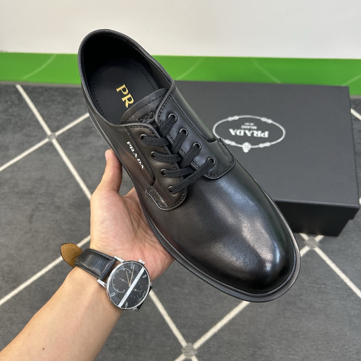⚠️【PR＊D A】⚠️高品级，顶尖工艺⚠️气垫休闲商务款⚠️正码39一44(5－10）⚠️经典气垫休闲