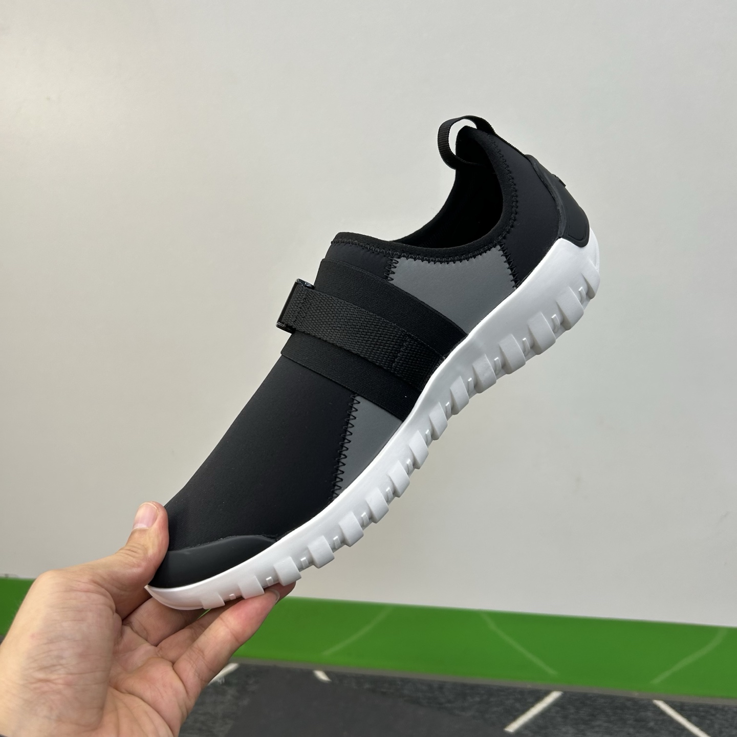 ⚠️【PR＊D A】⚠️高品级，顶尖工艺⚠️旅游鞋⚠️正码39一44(5－10）⚠️最新轻松驾驭的旅游鞋