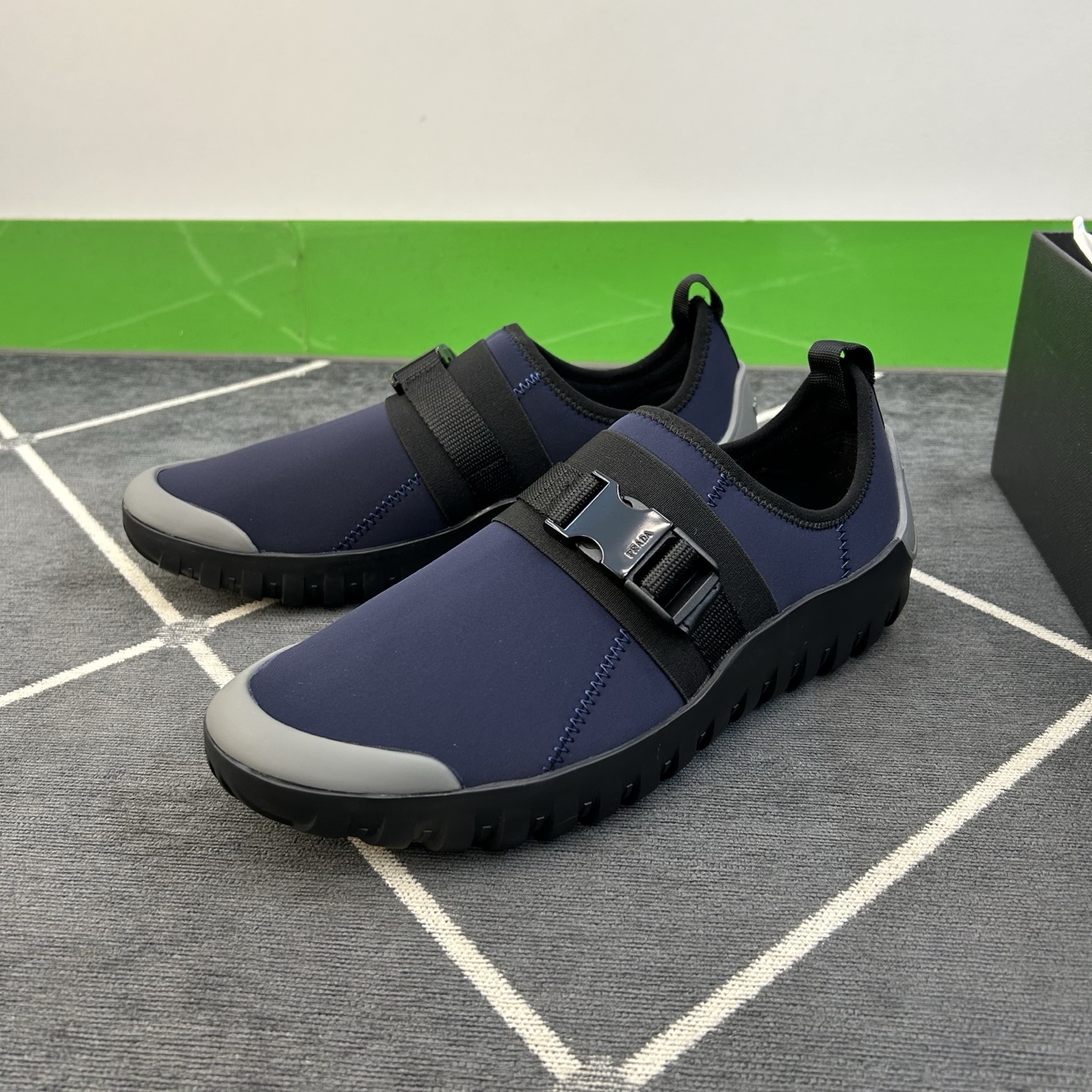 ⚠️【PR＊D A】⚠️高品级，顶尖工艺⚠️旅游鞋⚠️正码39一44(5－10）⚠️最新轻松驾驭的旅游鞋