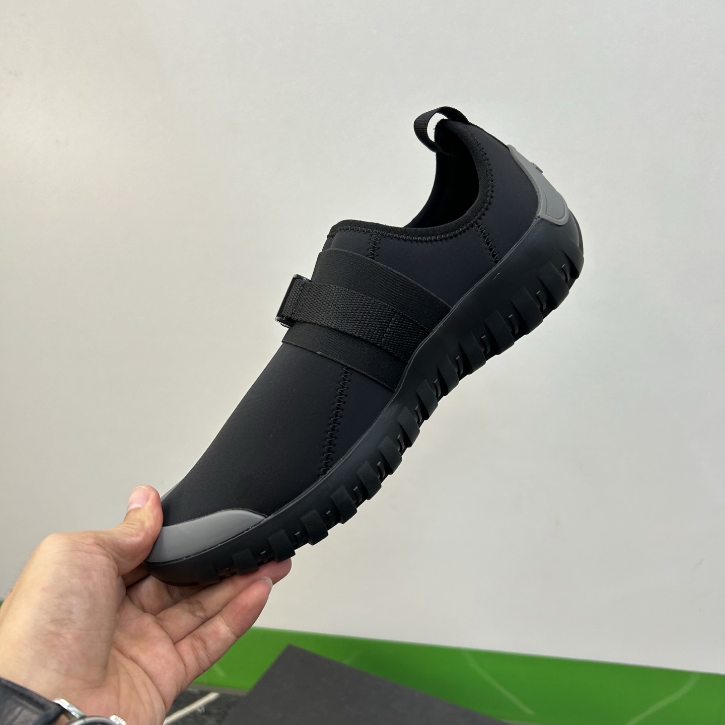 ⚠️【PR＊D A】⚠️高品级，顶尖工艺⚠️旅游鞋⚠️正码39一44(5－10）⚠️最新轻松驾驭的旅游鞋