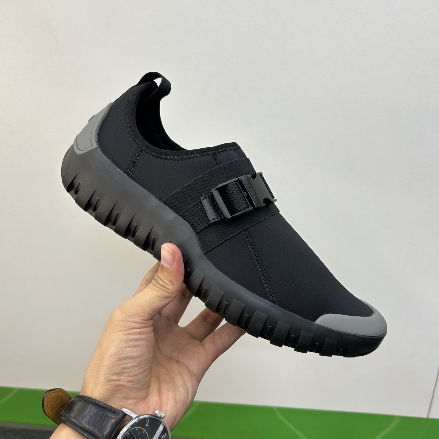⚠️【PR＊D A】⚠️高品级，顶尖工艺⚠️旅游鞋⚠️正码39一44(5－10）⚠️最新轻松驾驭的旅游鞋