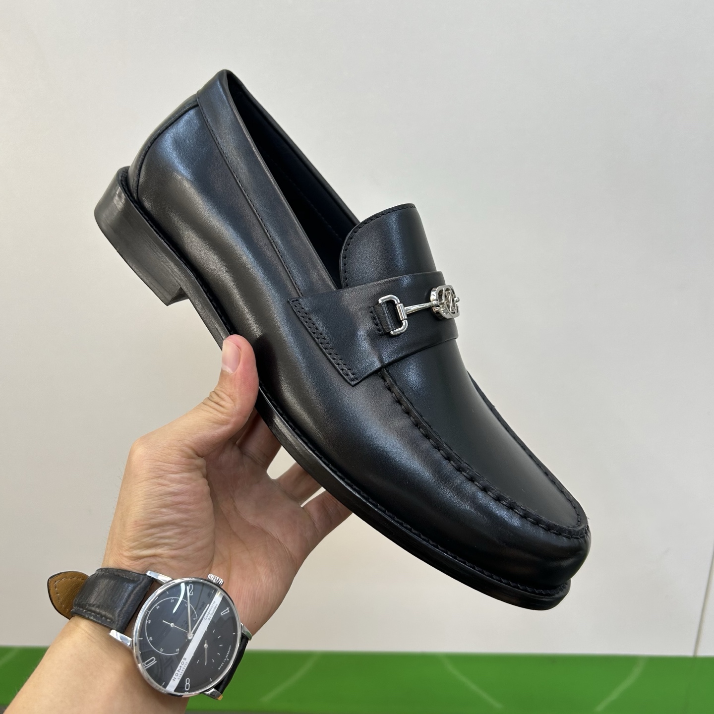⚠️【L*V】独家高品⚠️时尚正装皮底⚠️正码：39一44，(6.5一9)⚠️经典款小皮鞋型！🐂货！【重