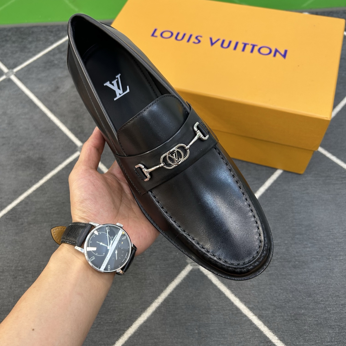 ⚠️【L*V】独家高品⚠️时尚正装皮底⚠️正码：39一44，(6.5一9)⚠️经典款小皮鞋型！🐂货！【重